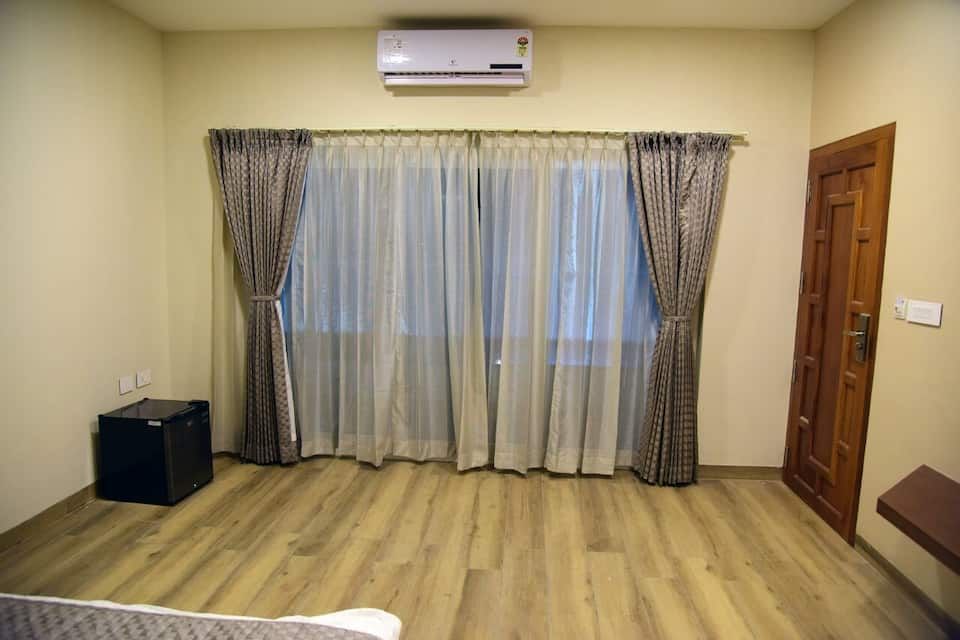 Shri Padam Heritage Standard  A/c Room 2