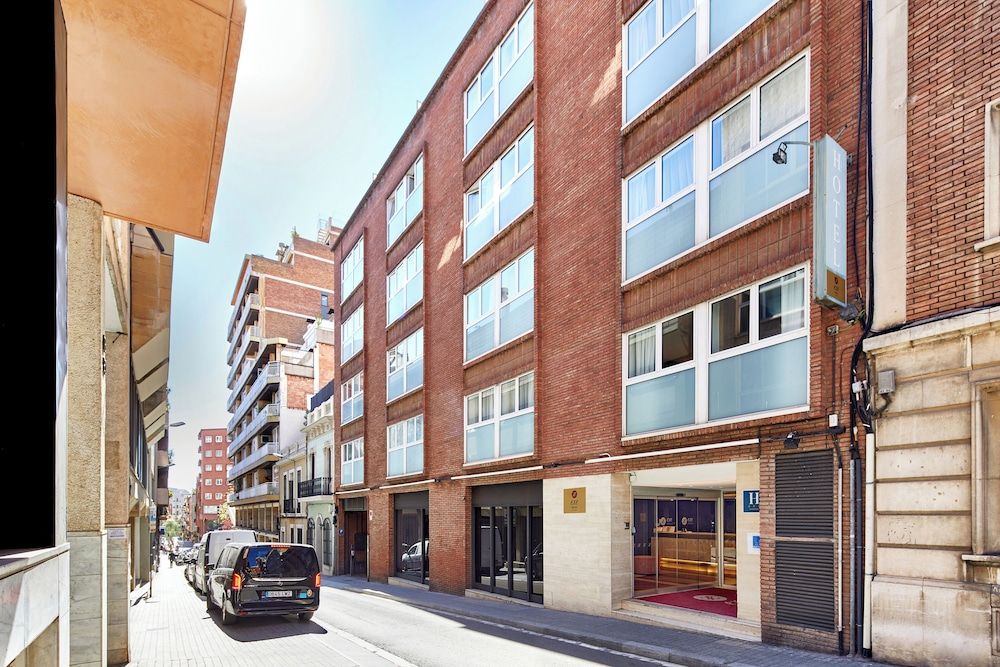 undefined Hotel Exe Mitre 2