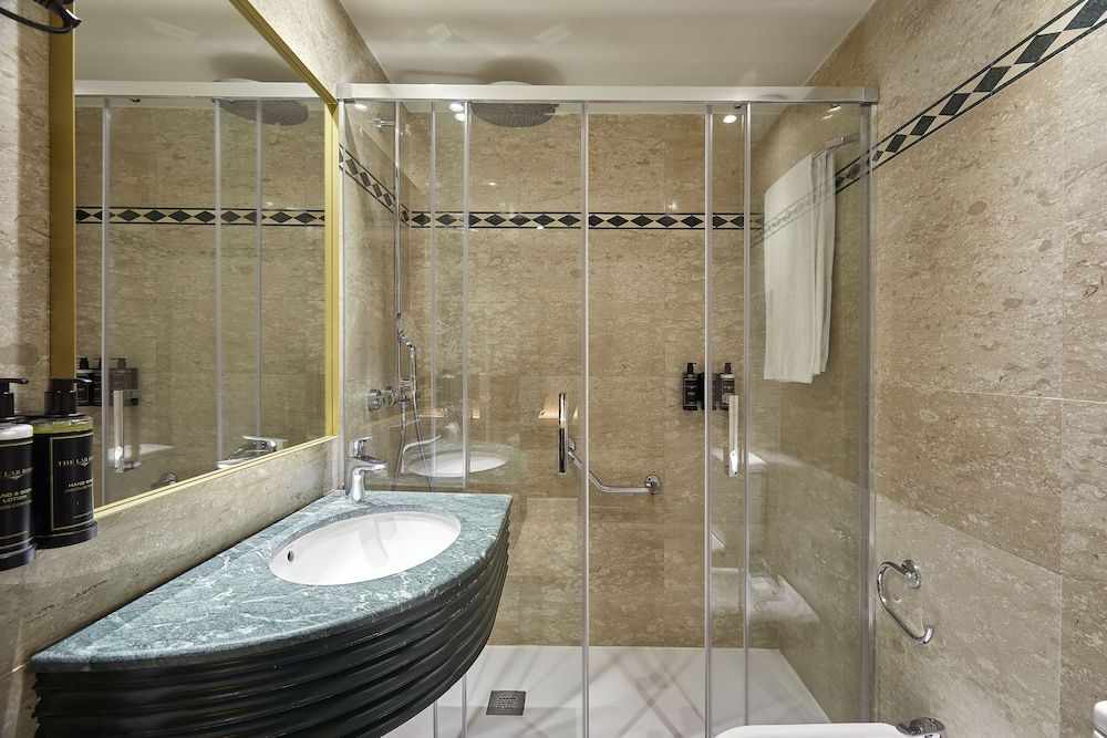 undefined Hotel Exe Mitre 10