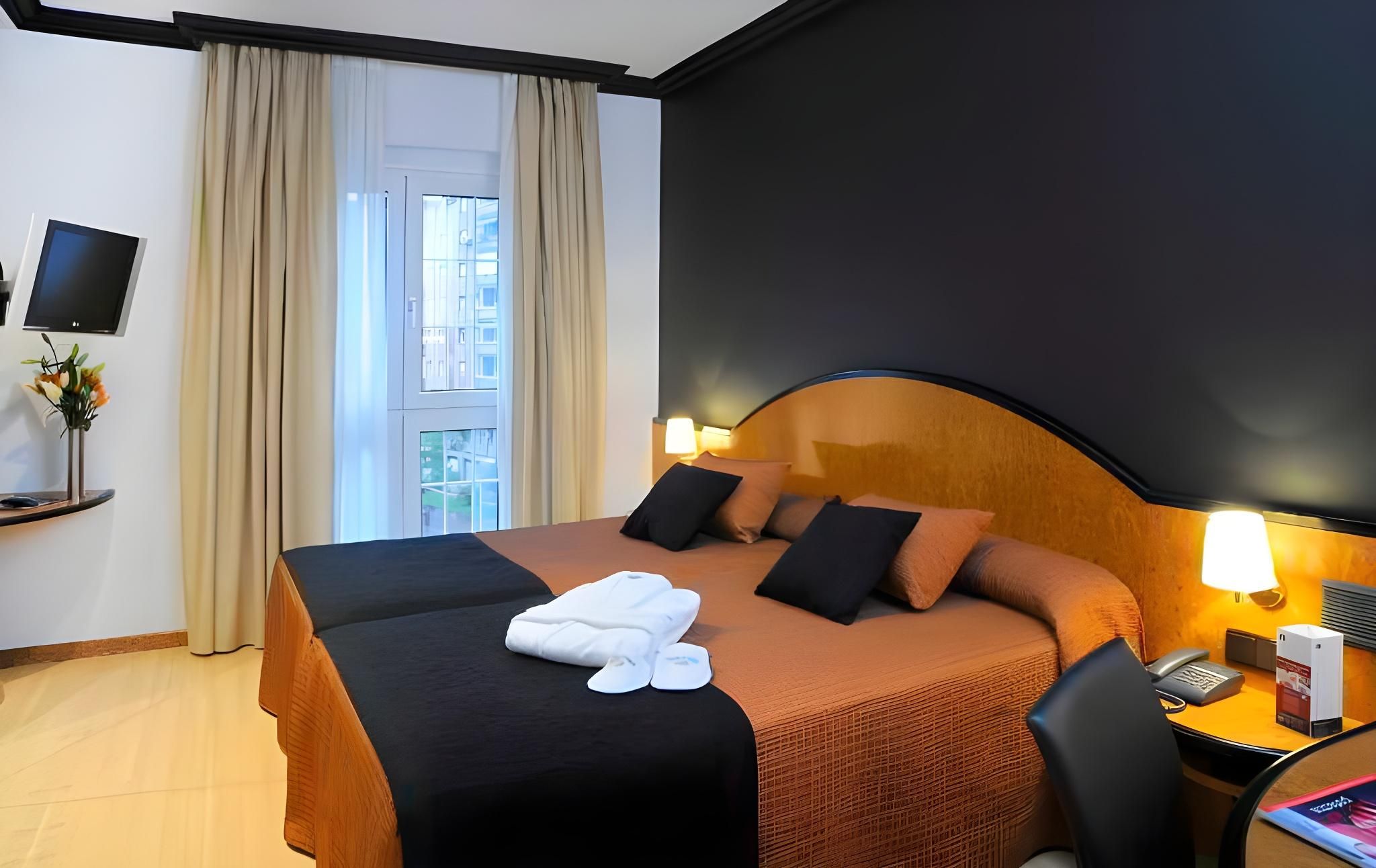 undefined Hotel Abbot 9