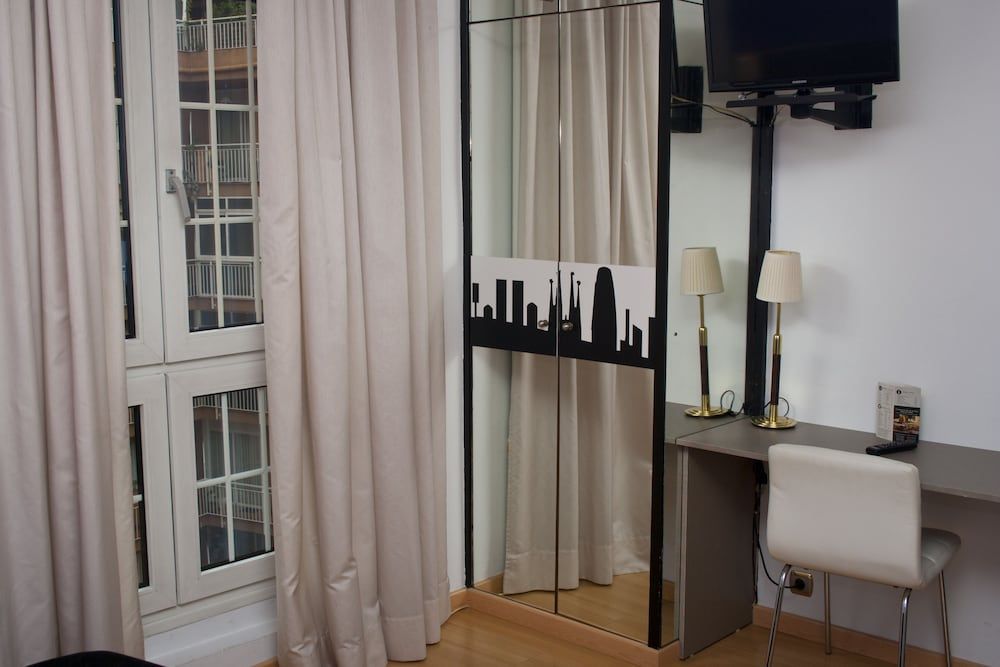 Hotel Abbot Double Room 9