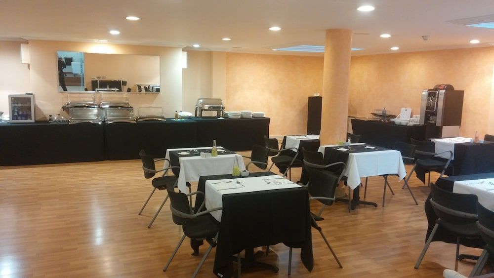 undefined Hotel Abbot 4