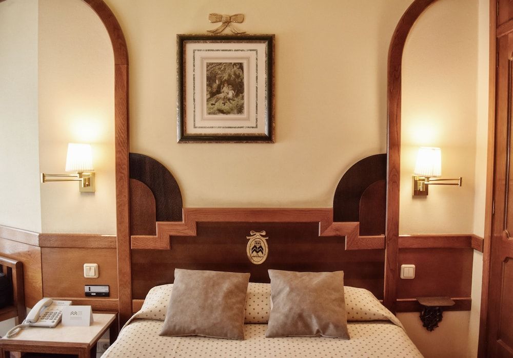 Hotel María Luisa Single Room 2