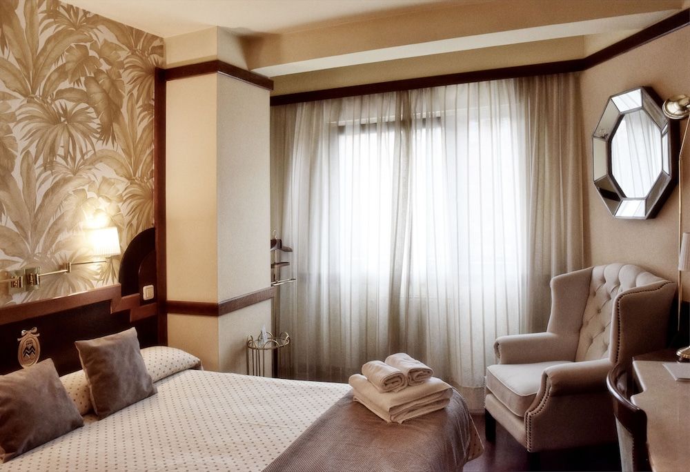 Hotel María Luisa Double Room 15