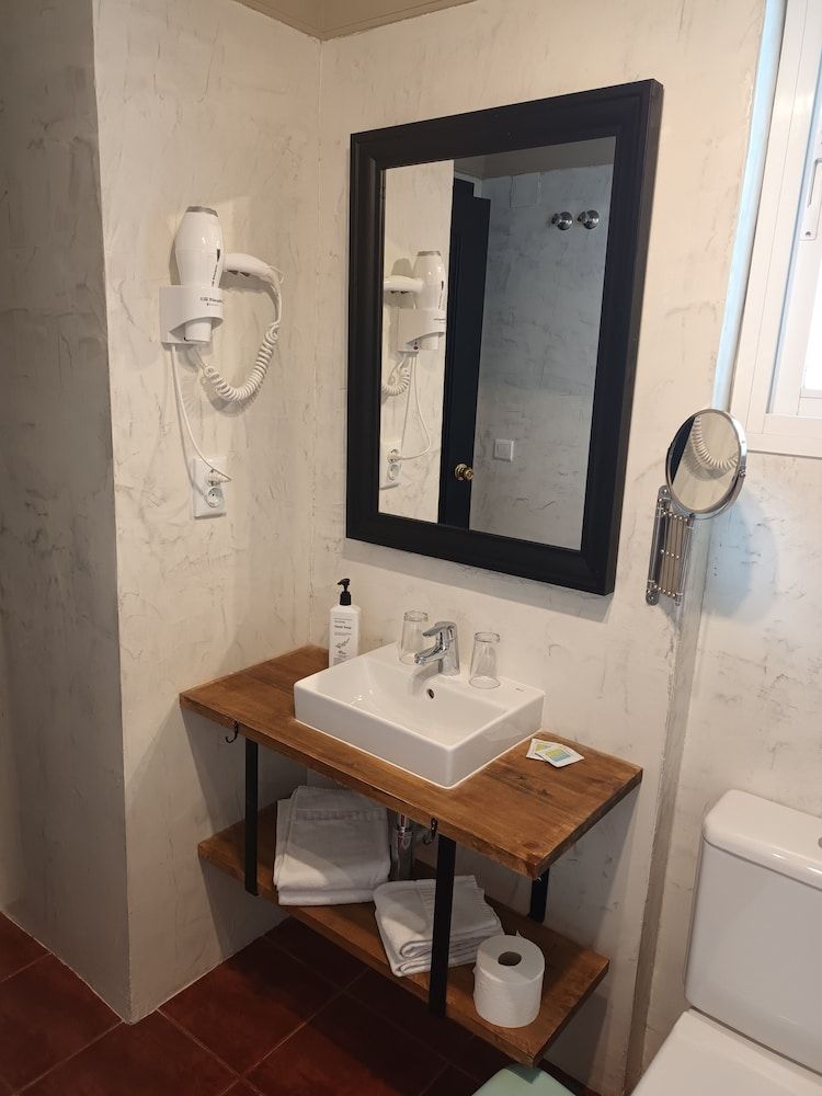 Hotel San Francisco Standard Twin Room 3