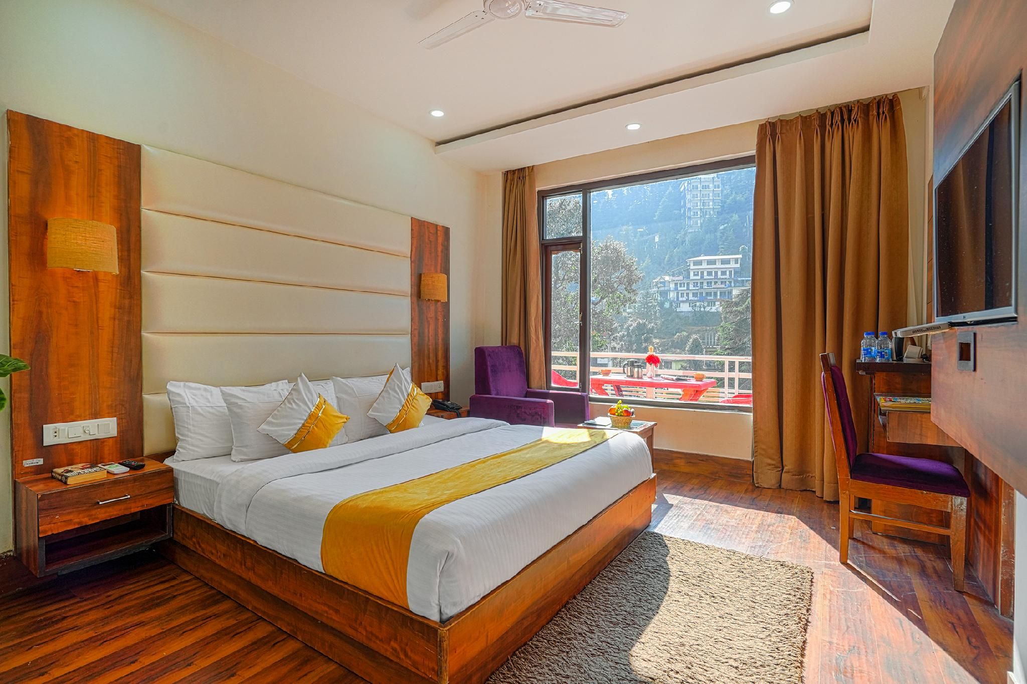 Deluxe Room with Balcony