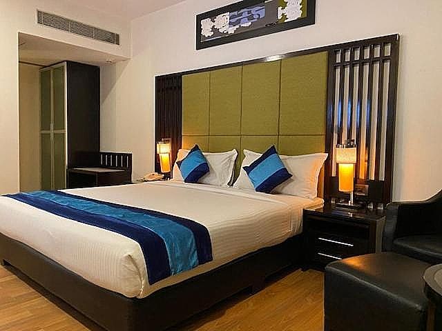 Ebony Boutique Hotel Deluxe Room 2