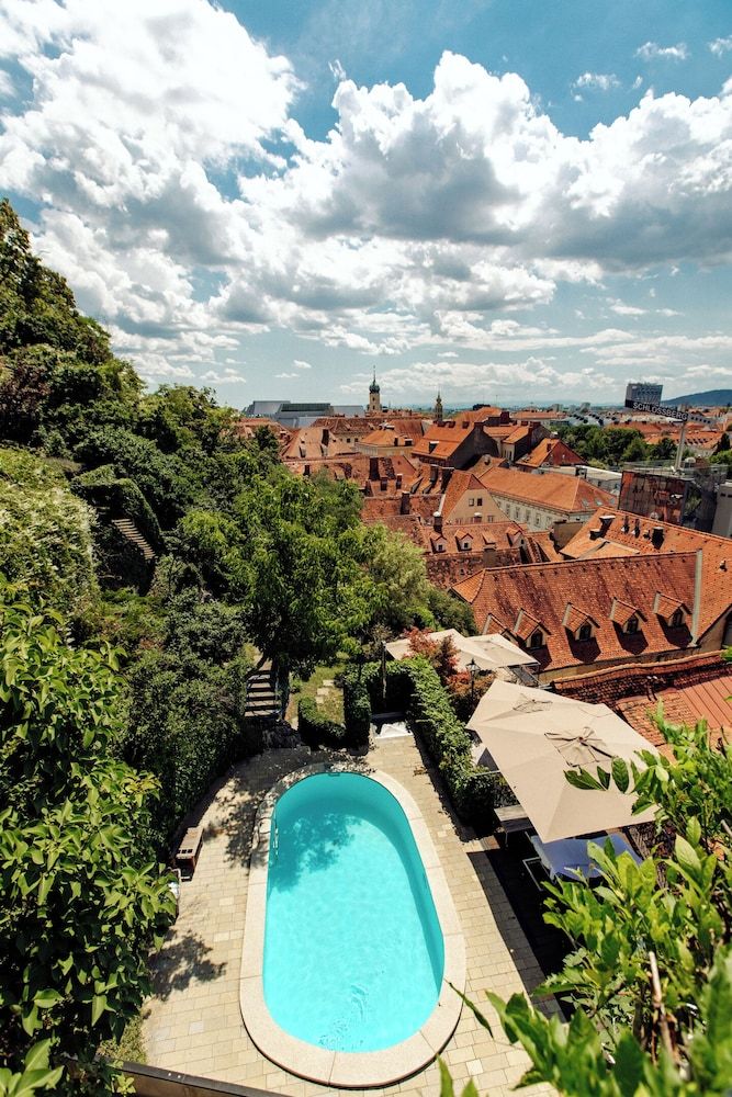 undefined Schlossberghotel