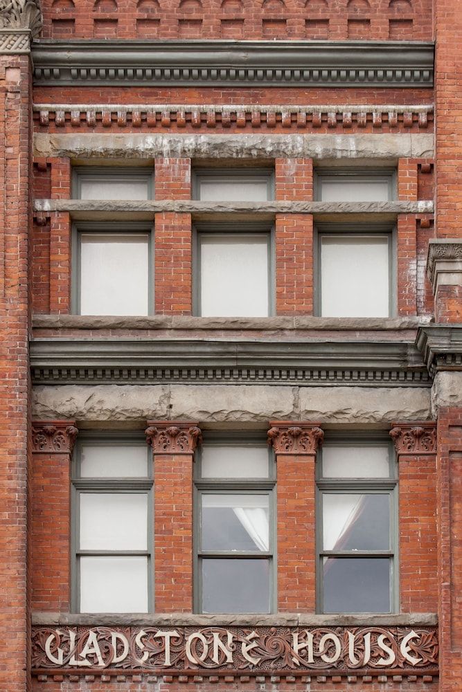 undefined Gladstone House 3