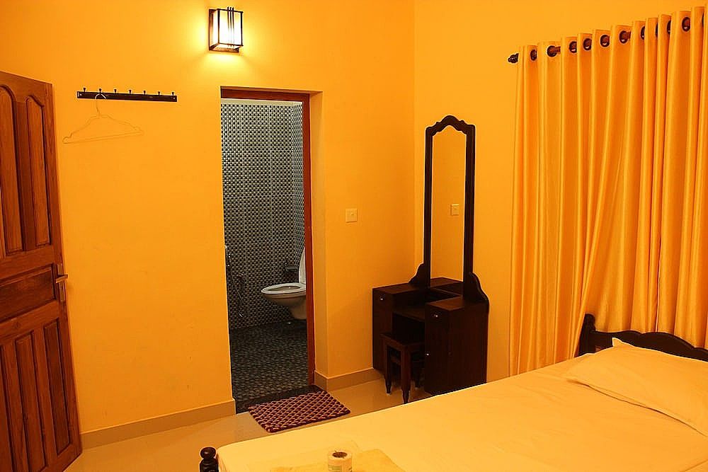 Bastian Homestay Standard Double Room 6