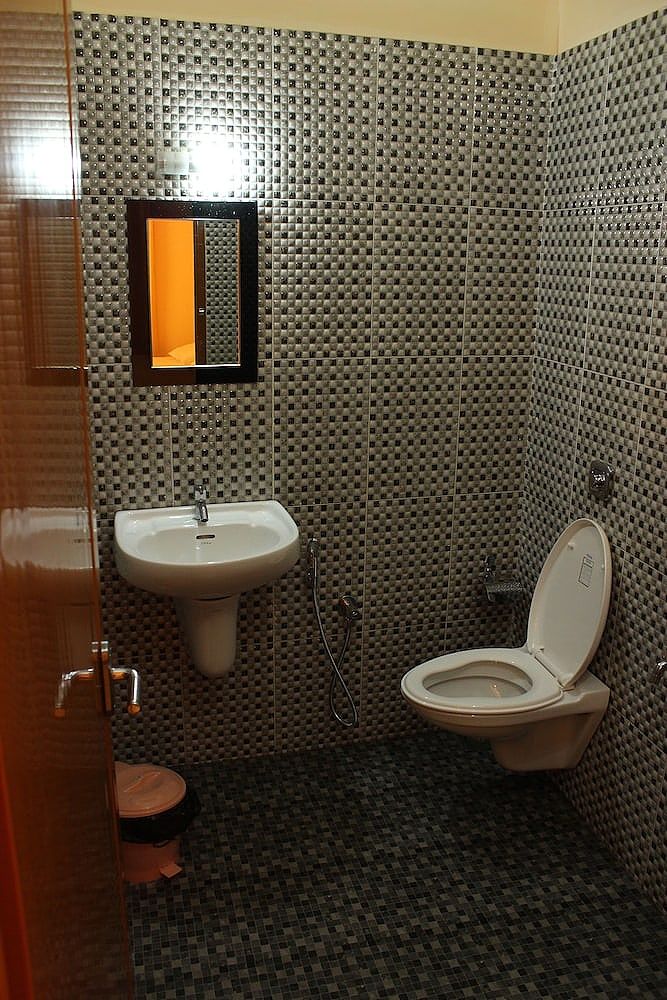 Bastian Homestay Standard Double Room 4