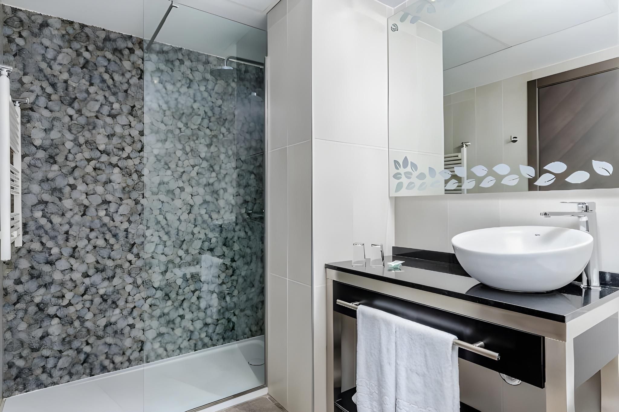 Reina Cristina Hotel Single 3