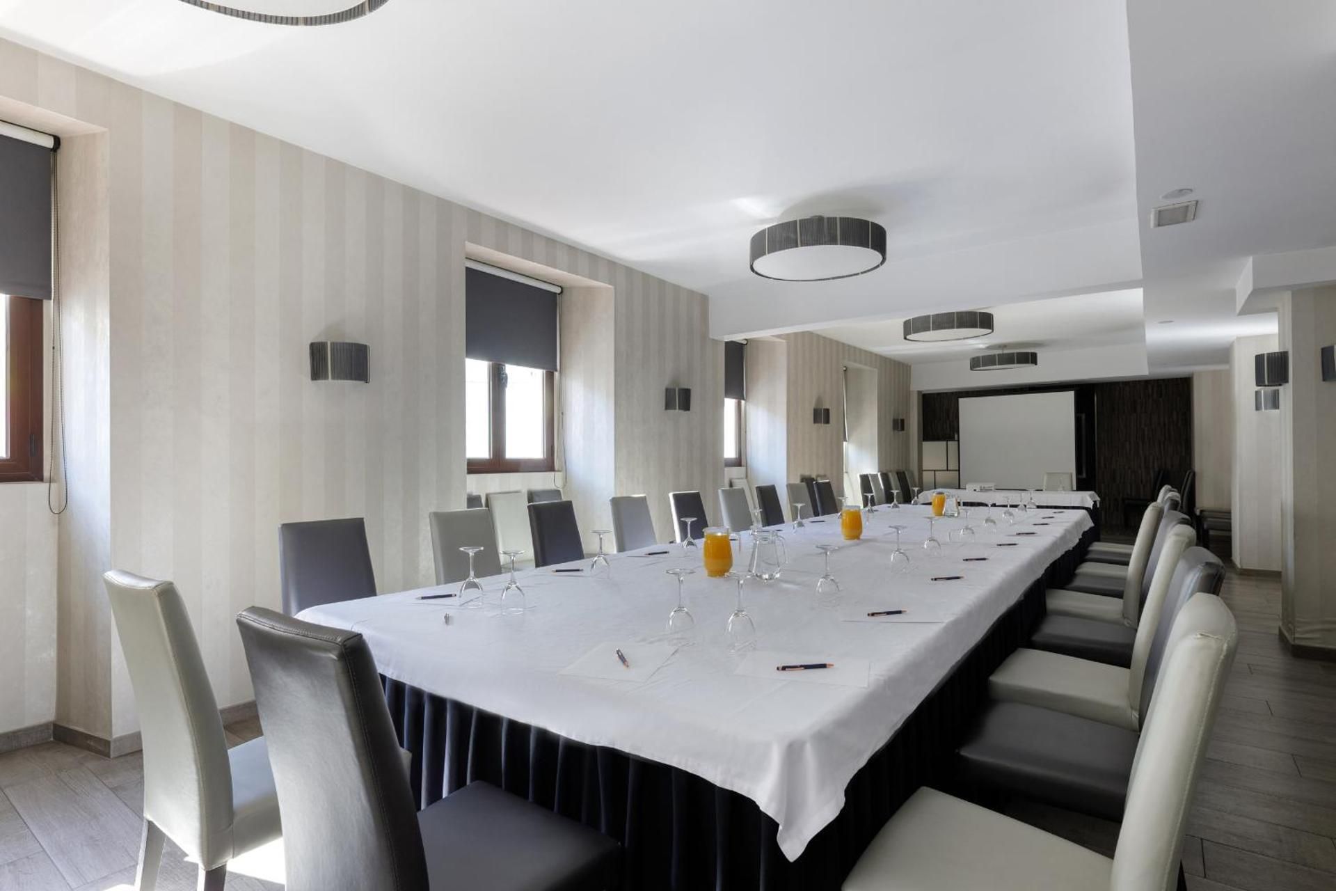 meeting room / ballrooms