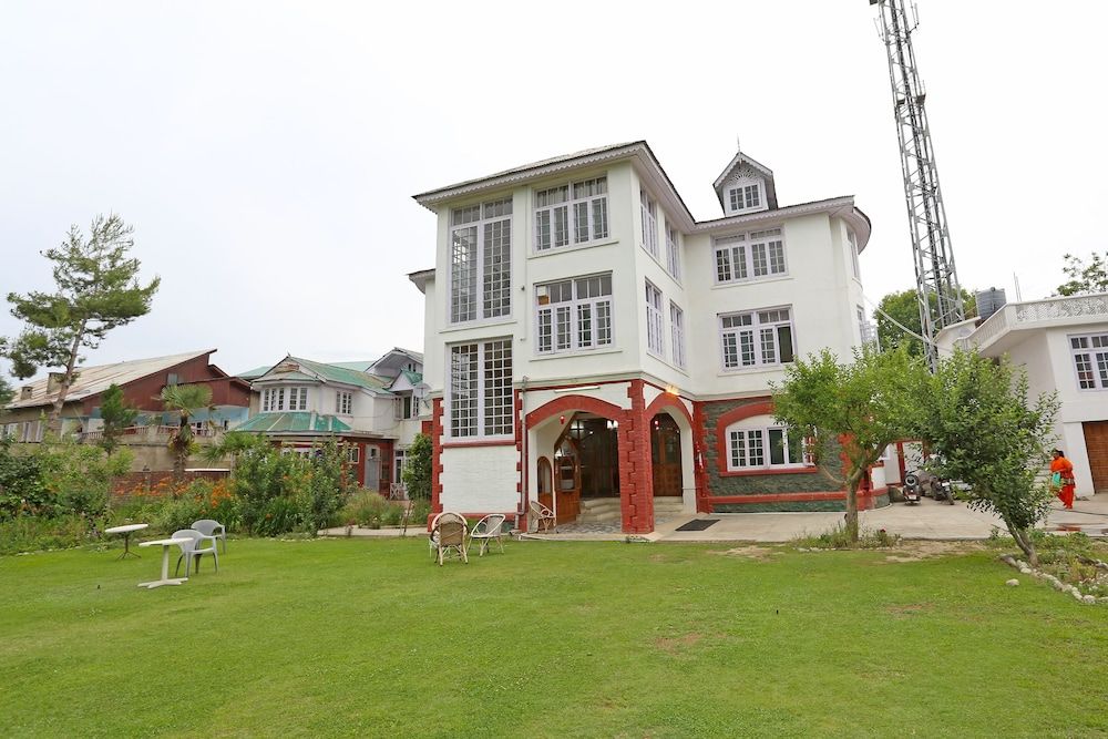 undefined OYO 5735 Hotel Ashai 3