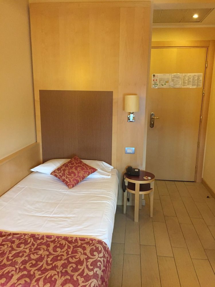 Scarlatti Hotel Milano Single Room 2
