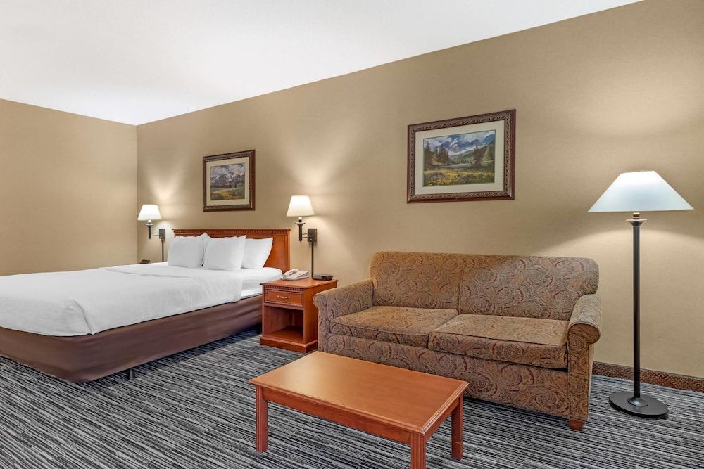 Suite, 1 Queen Bed, Non Smoking