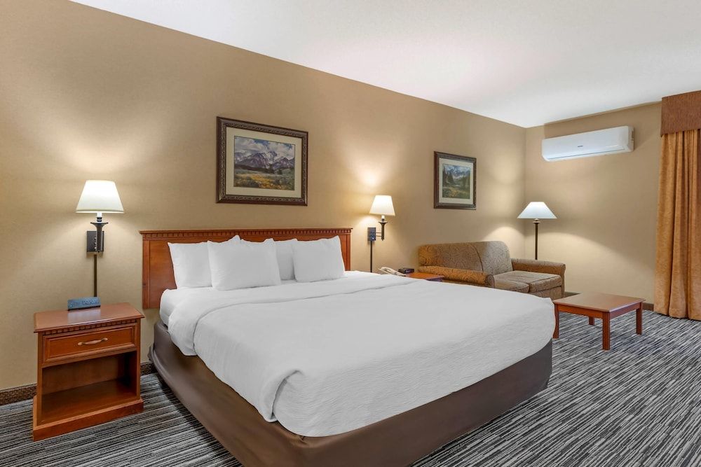 Suite, 1 Queen Bed, Non Smoking