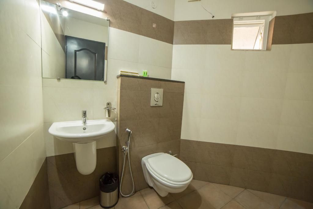 Hotel South Gate Residency Standard double Non AC 2