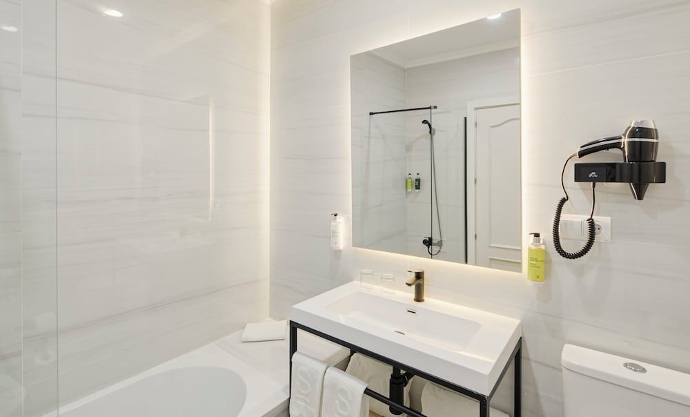 Sercotel Las Casas de los Mercaderes Superior Twin Room 3