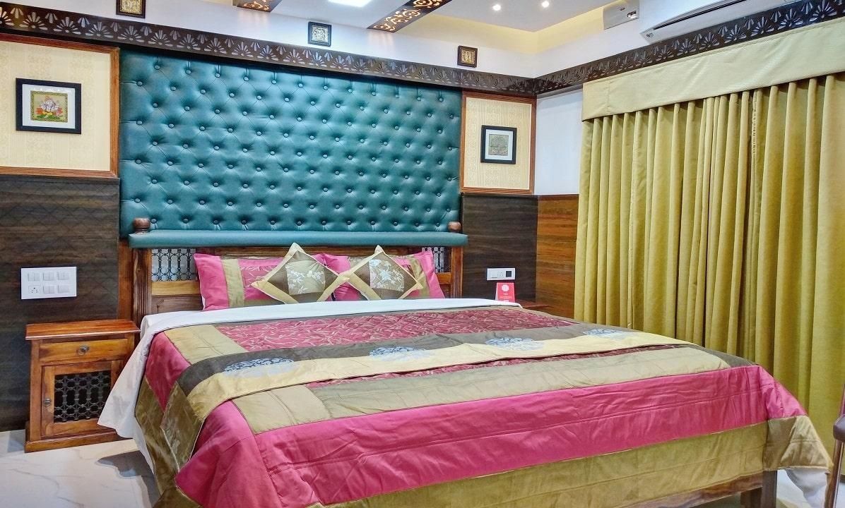 Hotel Dvaraka Inn Classic Room 5