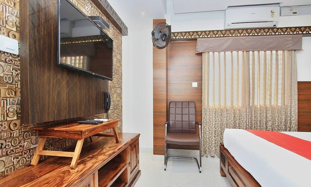 Hotel Dvaraka Inn Classic Room 7