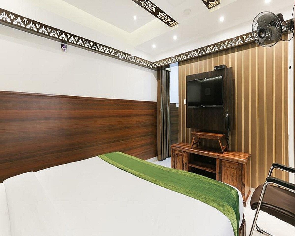 Hotel Dvaraka Inn Classic Room