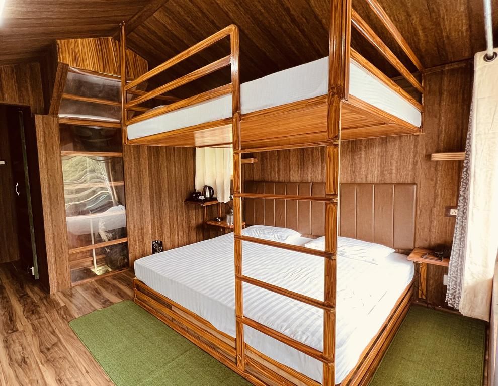 Tree House