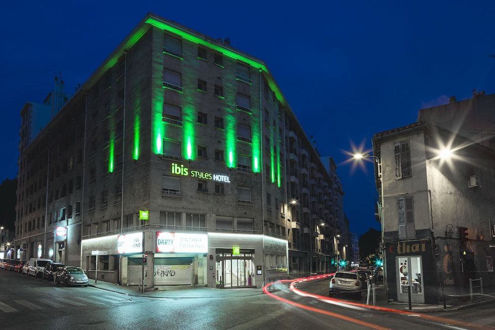 undefined ibis Styles Marseille Centre Prado Place Castellane 5
