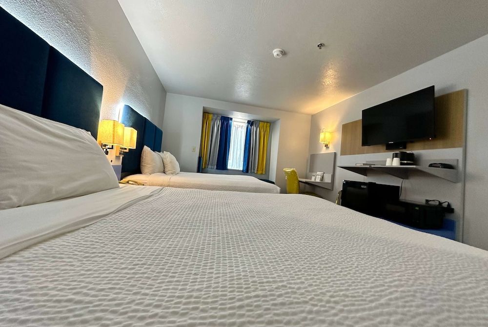 Standard Room, 2 Queen Beds