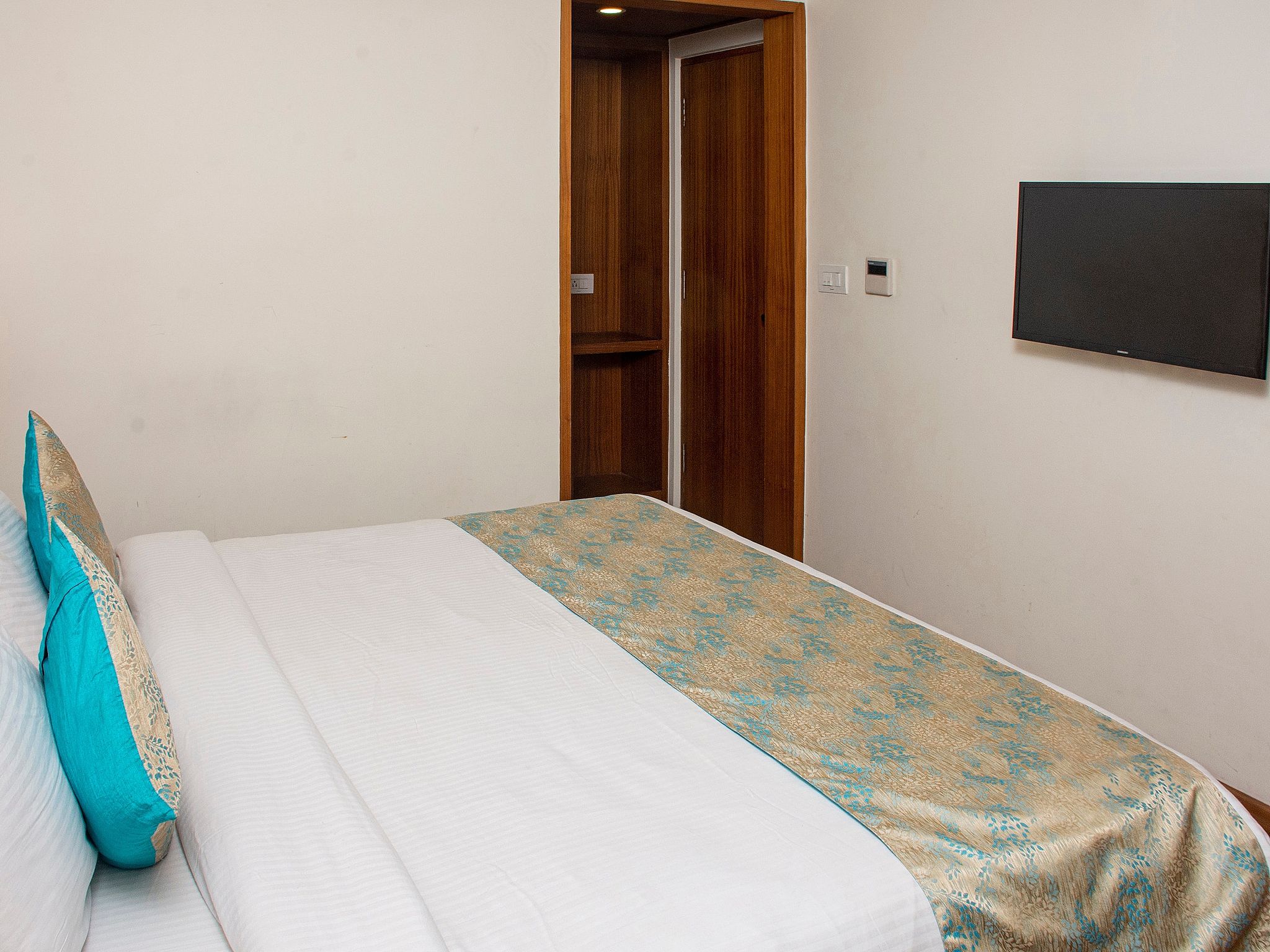 Hotel Meadows Deluxe Room 14