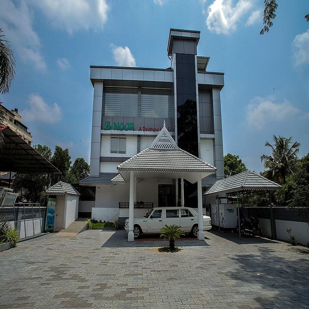 undefined Hotel Le Noor 10