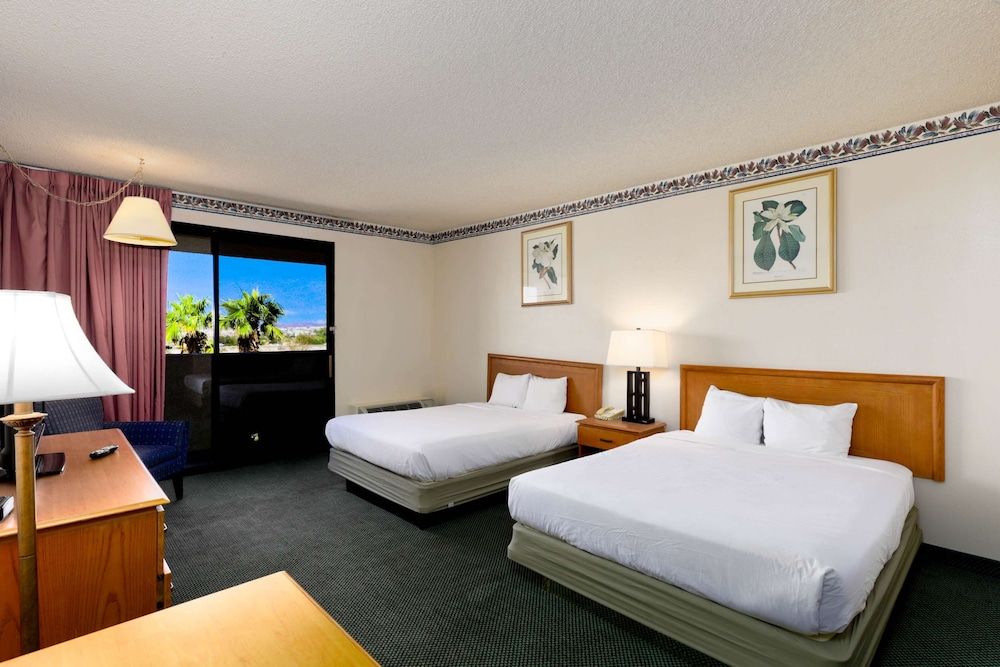 Studio 6 Suites Lake Havasu City, AZ Deluxe Room, 2 Queen Beds, Non Smoking 2