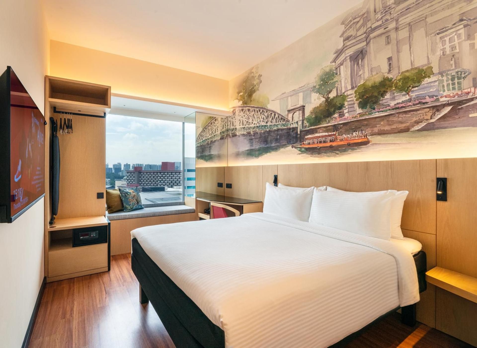 Superior Room - King Bed