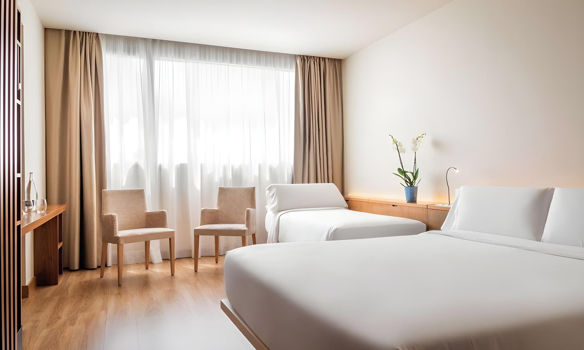 undefined Hotel SB Diagonal Zero 4 Sup 8