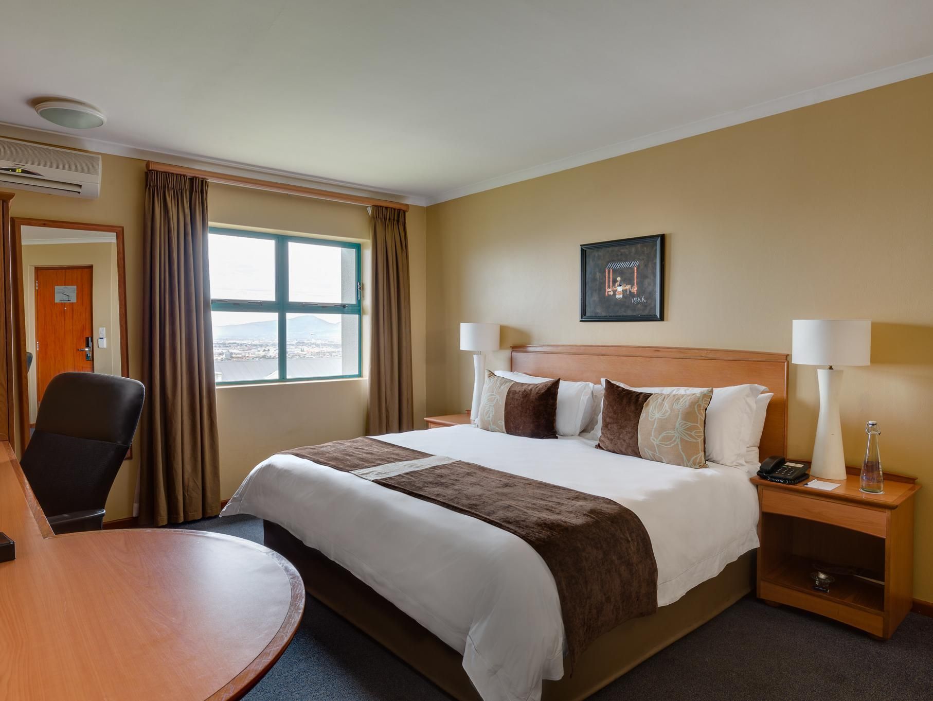 Guest room, 1 King, Garden view