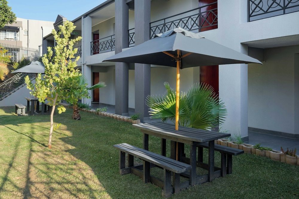 undefined Protea Hotel by Marriott Cape Town Tyger Valley 2