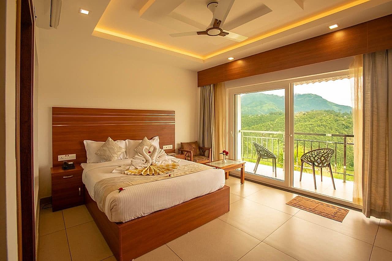 The Lake View Munnar Resort Premium Room 6