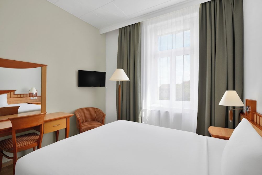 Danubius Hotel Rába Superior Single Room, 1 Queen Bed 3