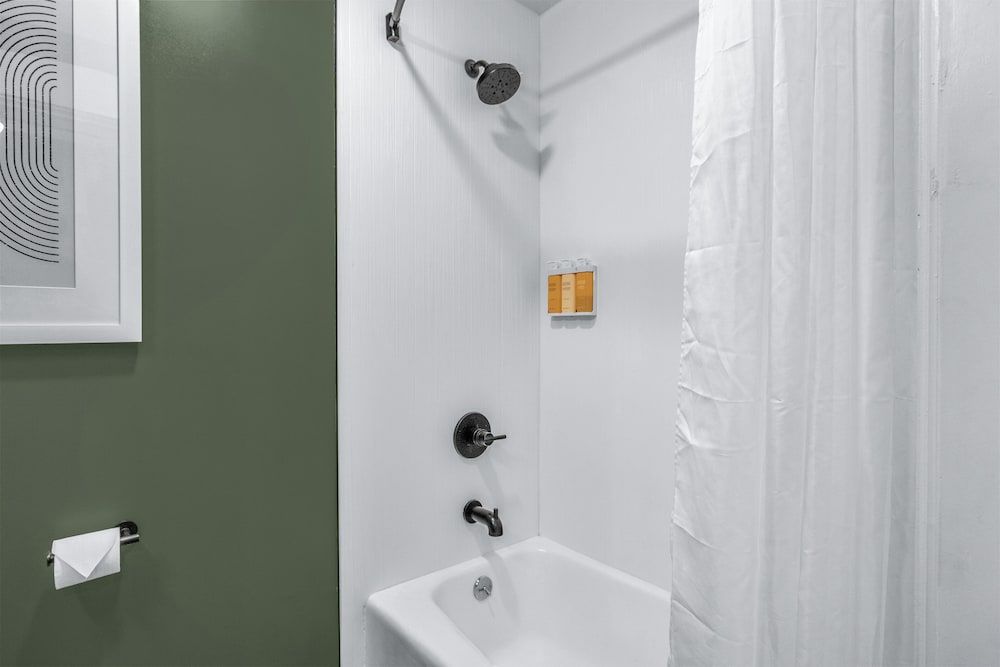 Nob Hill Hotel Double Room 7