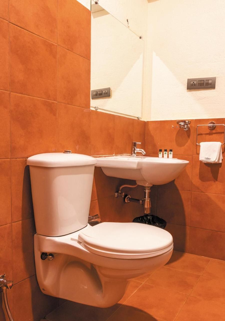 Forest Escapes Koyna Resort Deluxe Room Twin 3