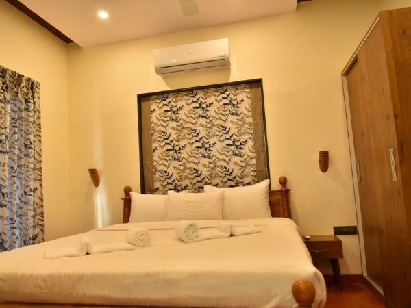 PLUMERIA SUITES