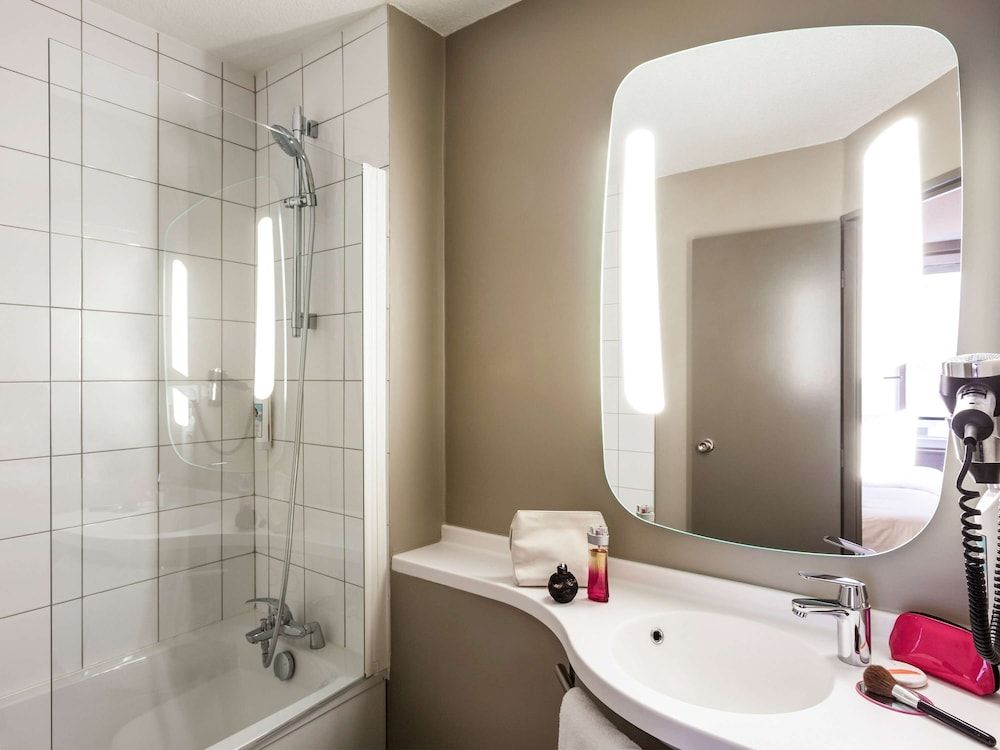 ibis Paris Gare de l'Est TGV Standard Room, 1 Double Bed 5