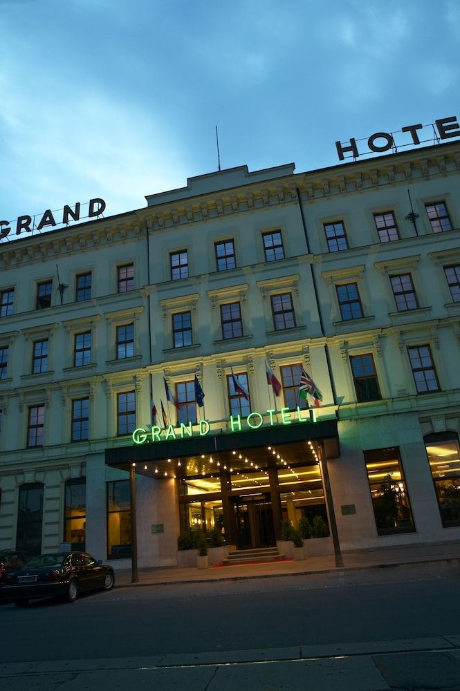 undefined Grandhotel Brno 7