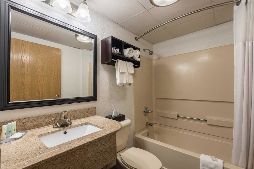 Room, 2 Queen Beds, Accessible, Non Smoking