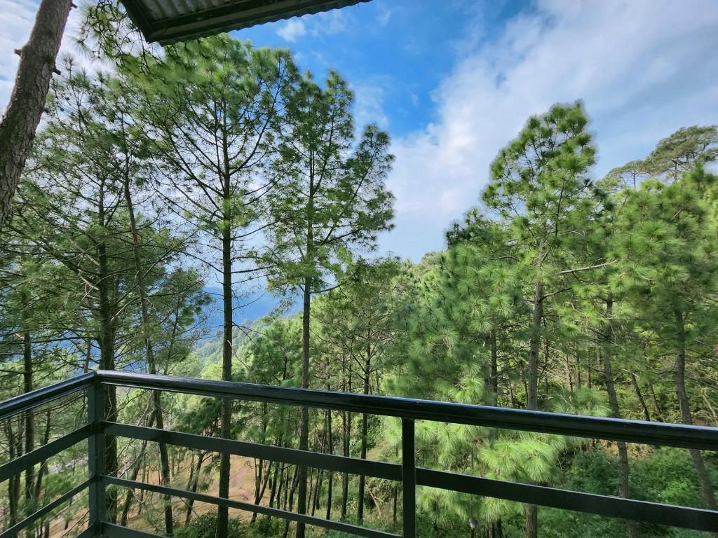 Hotel Bliss Super Deluxe Room 7