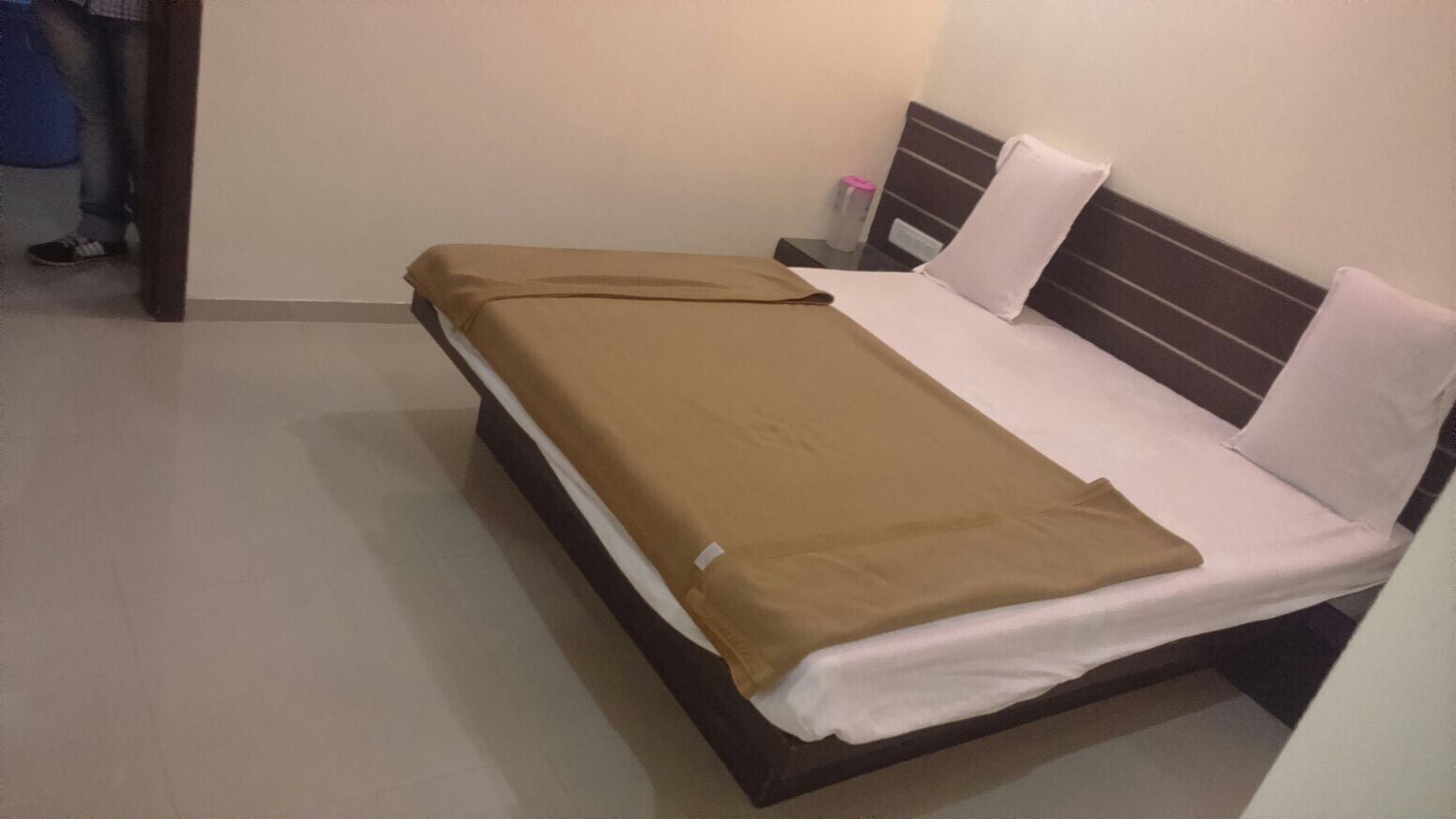 Hotel Sai Govind Deluxe Double Bed Non AC