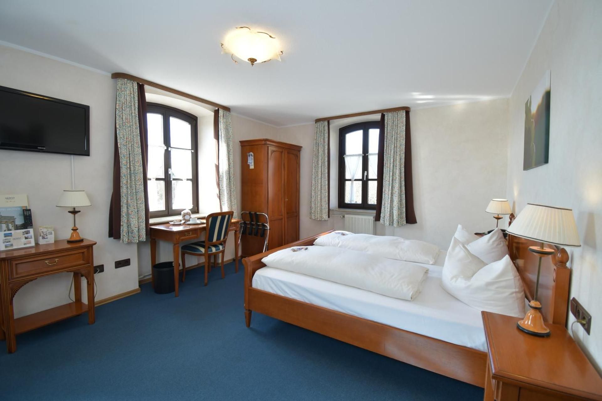 Large Double Room