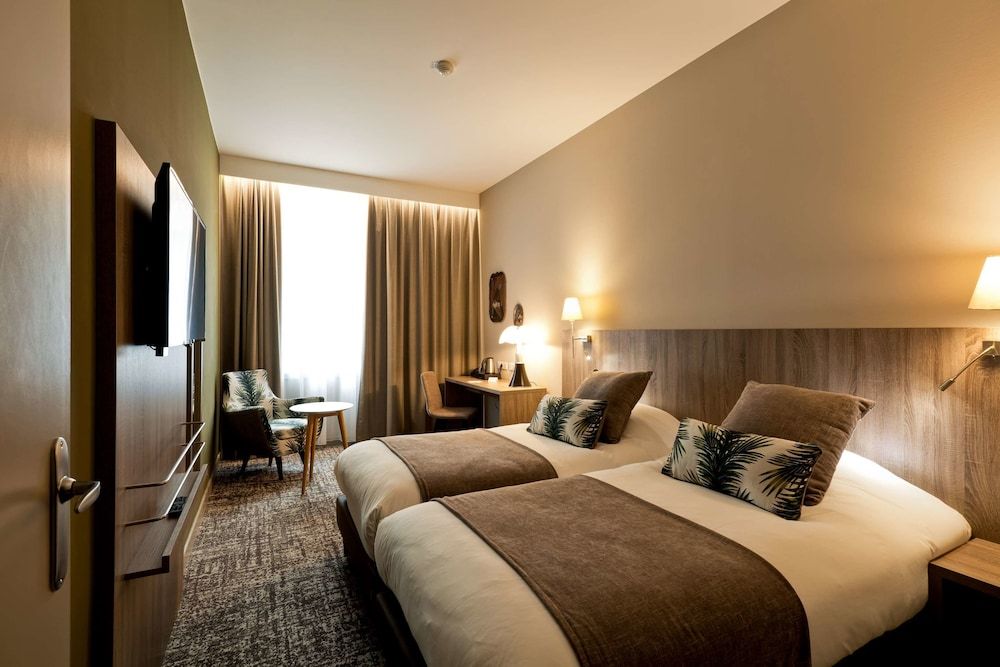 Best Western Crequi Lyon Part Dieu Superior Room, 2 Twin Beds, Non Smoking 4