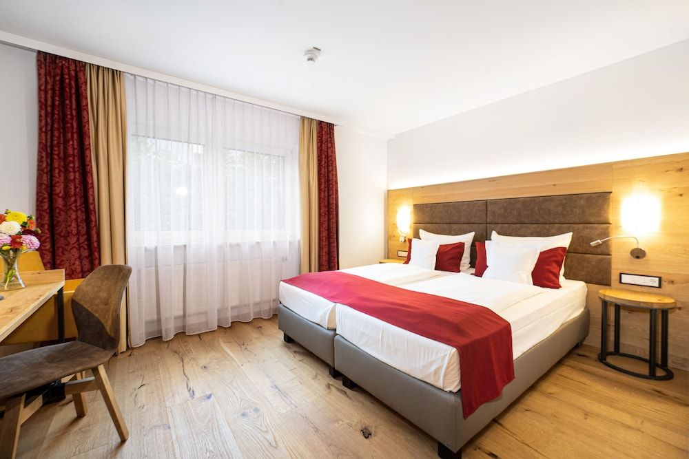 Park Hotel Laim Superior Double Room 4