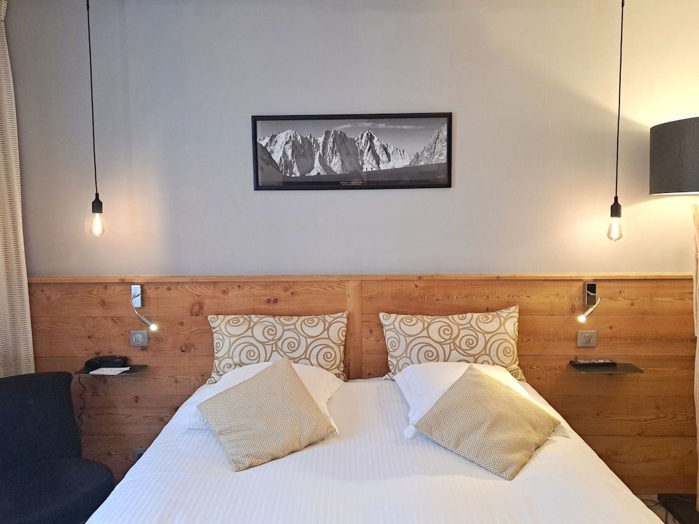Hôtel des Princes – Chambéry Centre Double Room 5